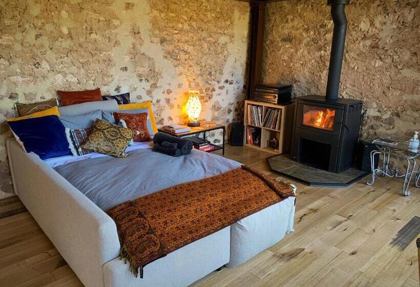 스탠다드 룸 킹사이즈 침대, The Old Chaff Mill Organic Vineyard Retreat