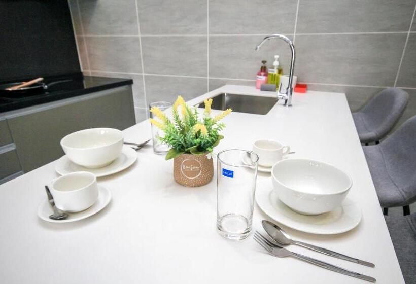 استودیوی استاندارد, Bell Suites By Salaam Suites, Sepang