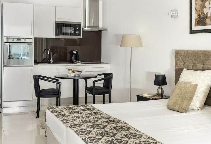 Студио Стандарт Вид на Бассейн, Belmar Spa & Beach Resort