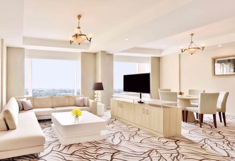 スイート, Radisson Blu Bengaluru Outer Ring Road