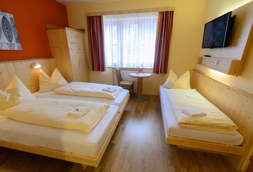 Номер Стандарт Трехместный, Jufa Hotel Donnersbachwald