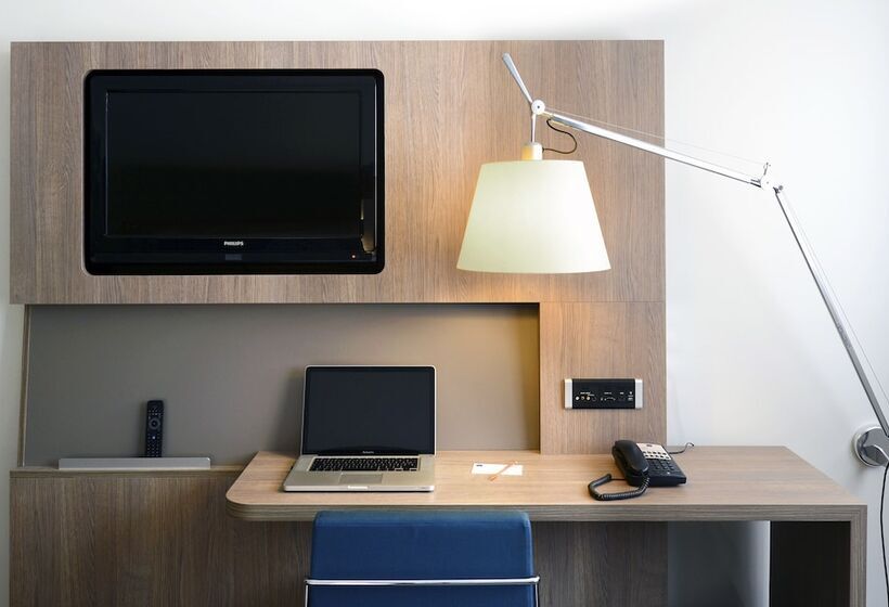 Классический Номер, Novotel Avignon Centre