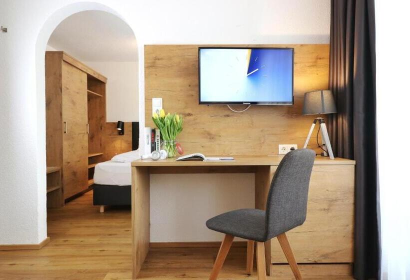 Полулюкс с Балконом, Seelos  Alpine Easy Stay  Bed & Breakfast