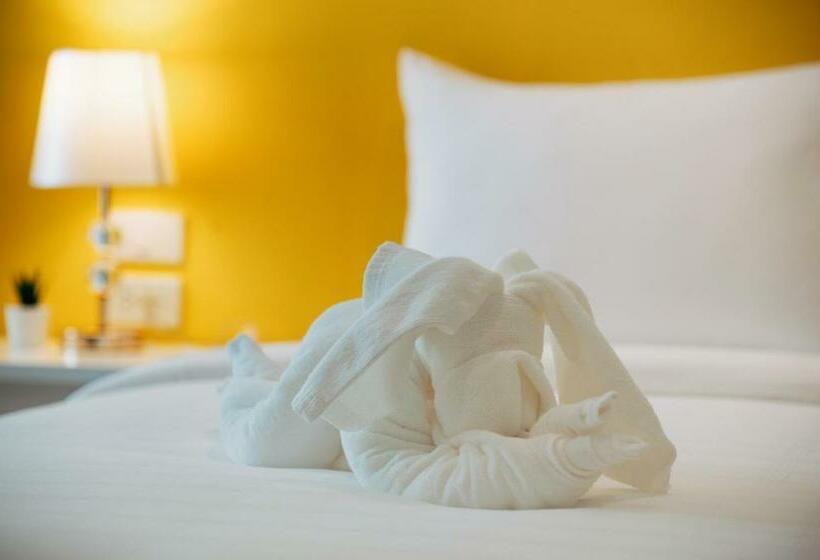 デラックスルーム, Chanita Hotel Chumphon