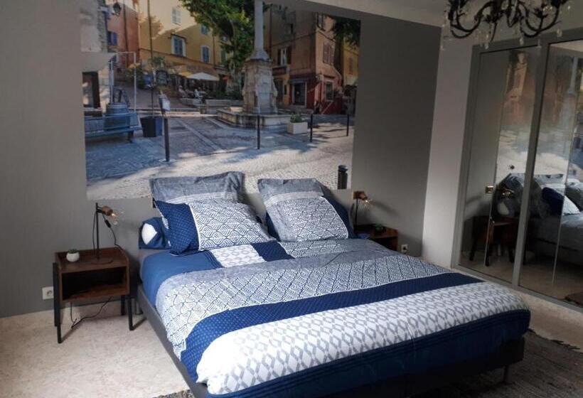 Superior Room King Size Bed, La Villa Des Ames Liées