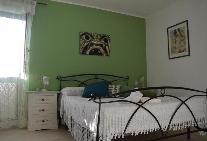 Апартаменты 3 Спальни, B&b Il Grifo