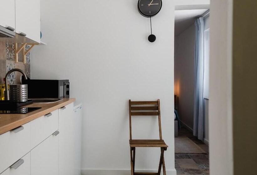 Студия Стандарт, Genius Loci Guesthouse