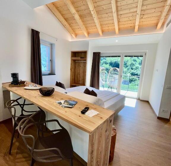 Полулюкс Вид на Бассейн, Agriturismo Terre Di Ginepro