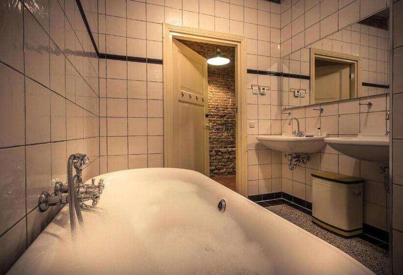 Номер Стандарт, Het Spijkerhuys