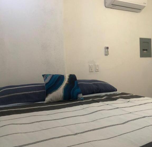 スタンダードルーム, Casa Arrecife Tortuga 3, Beach Is Steps Away! Fast Internet, Private Cozy Room!
