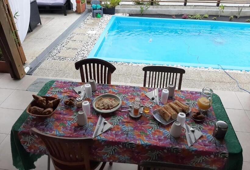 اتاق استاندارد با چشم‌انداز باغ, La Kazanou