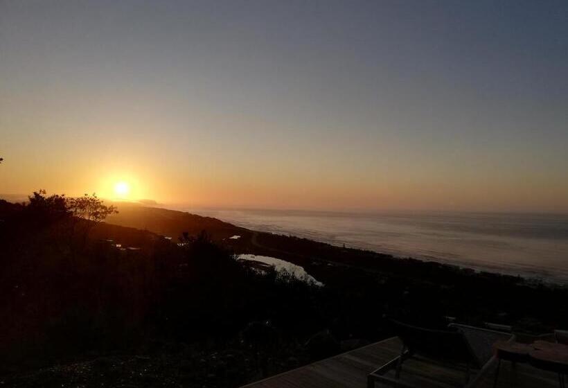Номер Deluxe Вид на Море, Kooboo Berry Ocean View, Self Catering Guesthouse