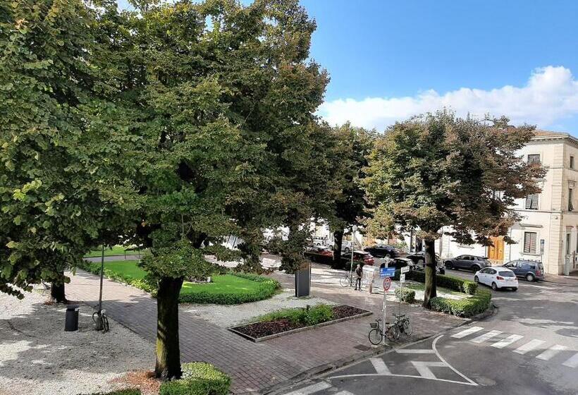 Студия Deluxe, Affittacamere Stazione Empoli