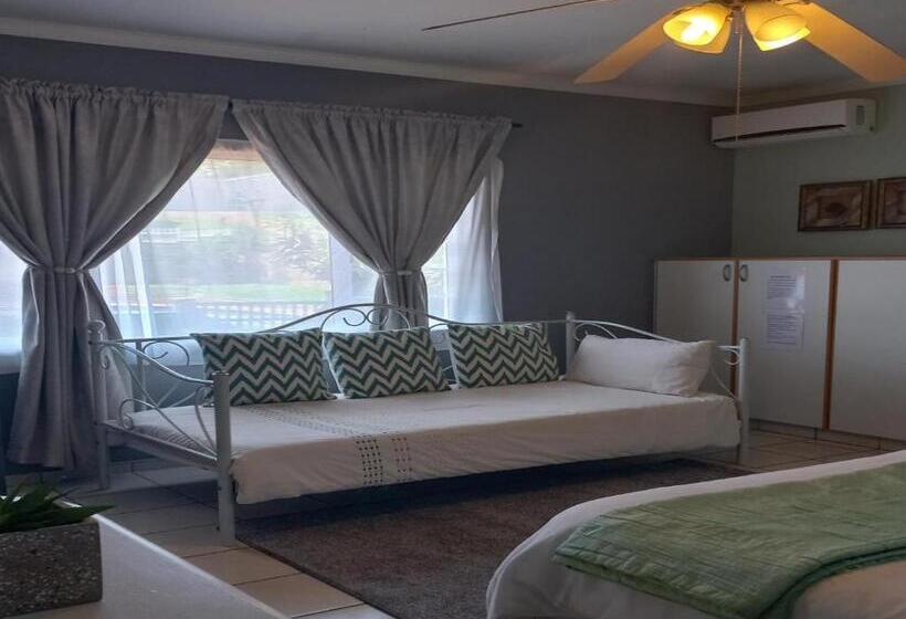 اتاق استاندارد سه نفره, Bougainvillea Bnb