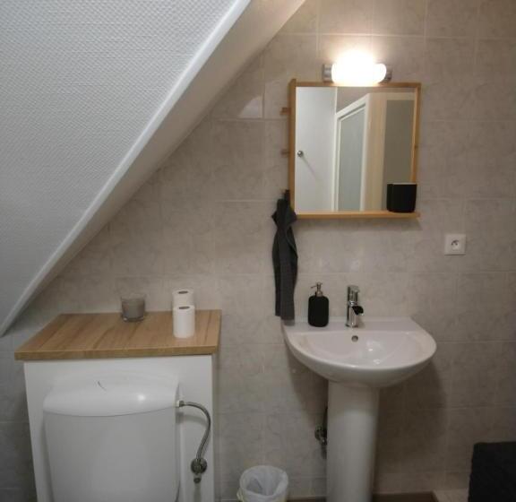 Семейный Номер, Chambre Du Relais
