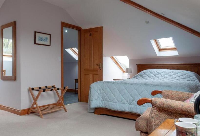 Номер Стандарт, Creeghduff Lodge