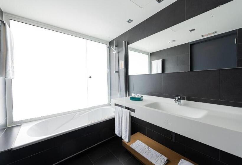 Апартаменты 1 Спальня, Atenea Port Barcelona Mataro