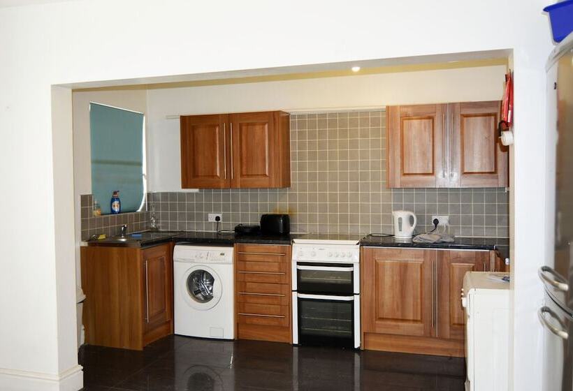 Трежместный Номер Economy, Kensington Guest House Liverpool