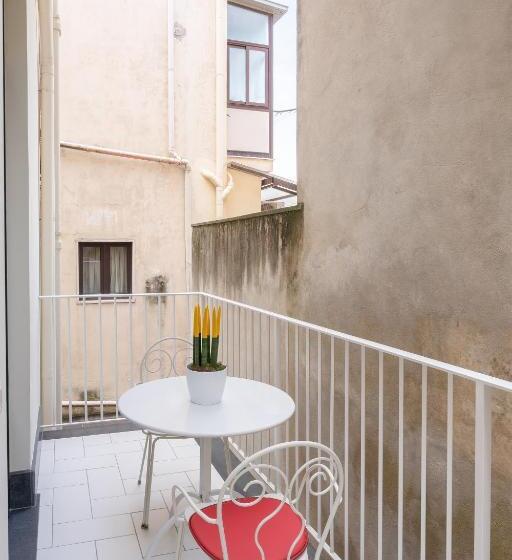 Номер Стандарт с Балконом, Duomo Guest House   Stay In Sorrento