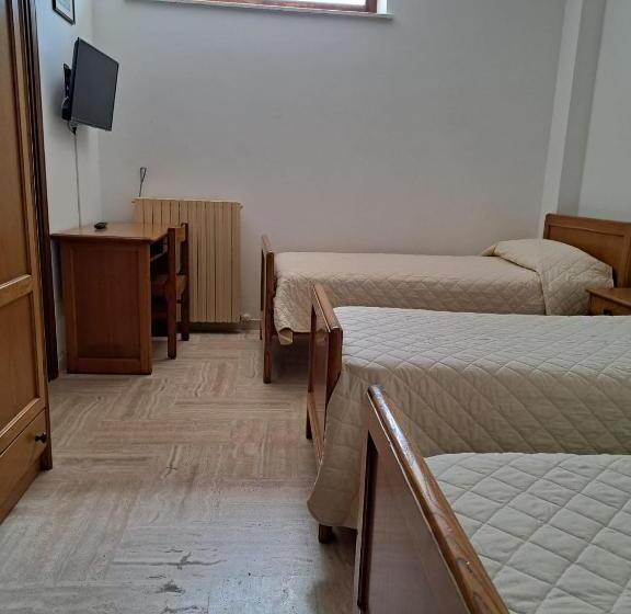 エコノミー４人部屋, Casa Per Ferie Ulivo D Assisi