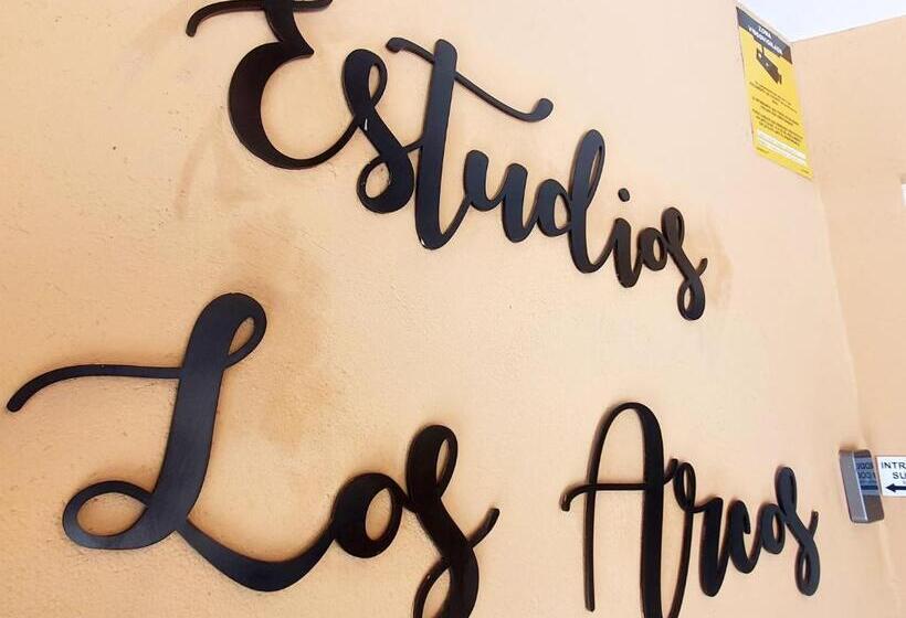 스탠다드 스튜디오, Estudios Los Arcos