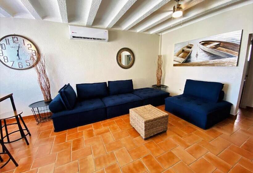 דירת חדר נוף לבריכה, Condo De Cortez