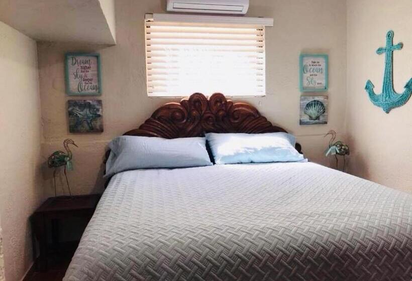 דירת חדר נוף לבריכה, Condo De Cortez