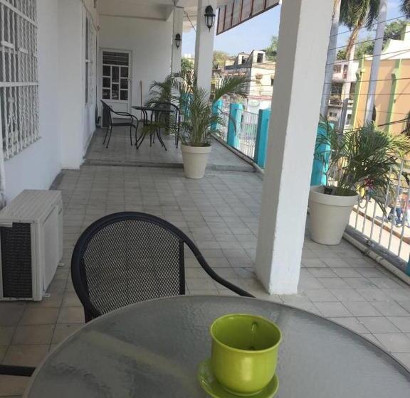 اتاق استاندارد یک نفره, Hostal La Concordia