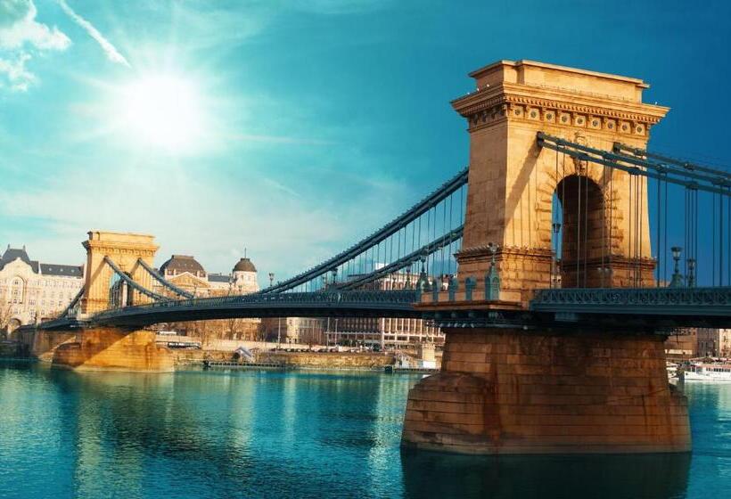 Апартаменты 1 Спальня, City Gardens Hotel & Wellness