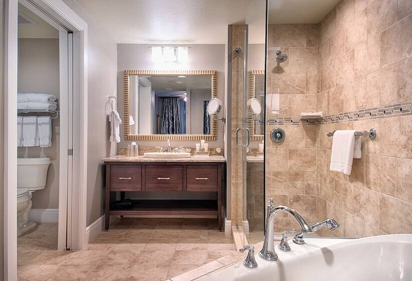 Апартаменты 3 Спальни, Club Wyndham National Harbor