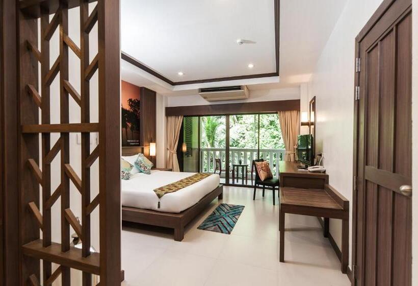 Номер Deluxe, Ratana Hill Patong