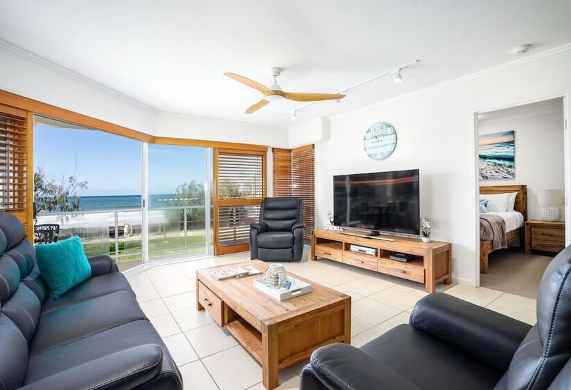 Апартаменты 2 Спальни Вид на Море, Rolling Surf Resort