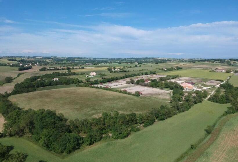 Семейный Номер, Bastide De Luzert