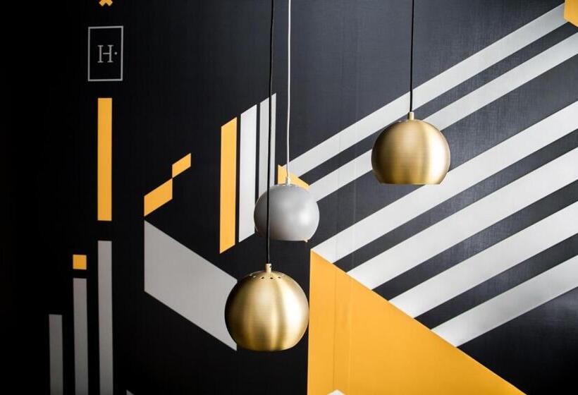 חדר דחוקס עם מיטת קינג, The Hugo   Hotel Concept Canterbury