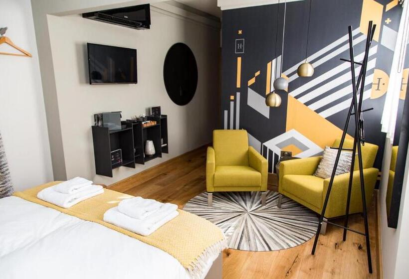 חדר דחוקס עם מיטת קינג, The Hugo   Hotel Concept Canterbury