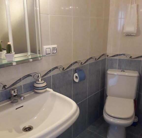 اتاق استاندارد چهار تخته, Albergue Agarimo