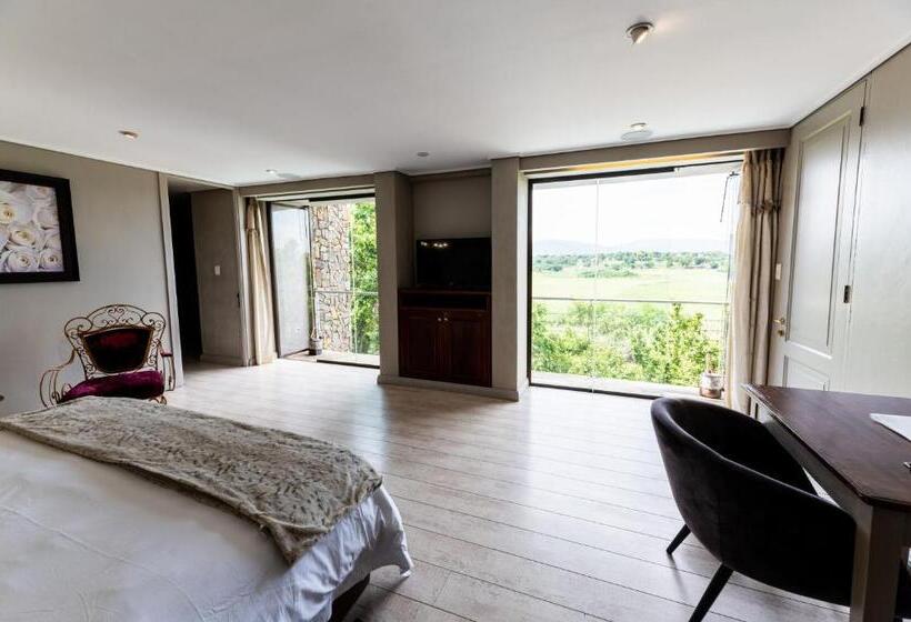 이그제큐티브 룸 킹사이즈 침대, Migdash Guesthouse