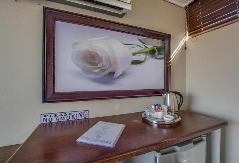 이그제큐티브 룸 킹사이즈 침대, Migdash Guesthouse