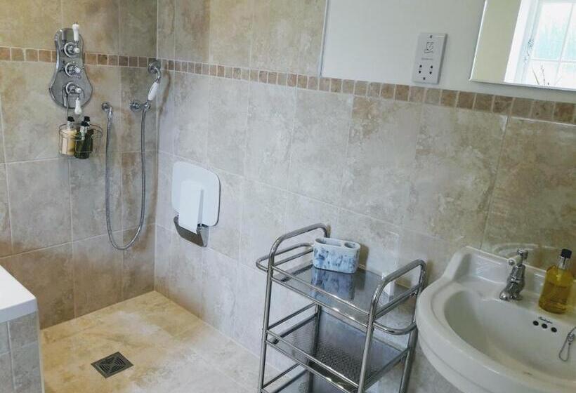 Номер Deluxe, Clock House B&b