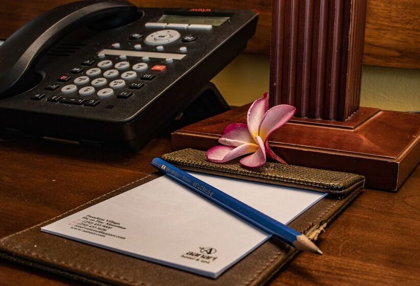 اتاق کلاب, Aanari Hotel & Spa