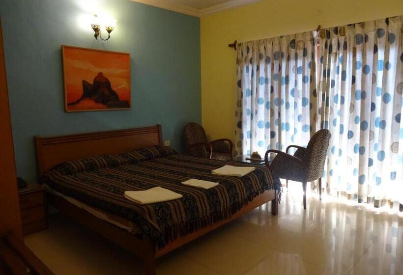اتاق لوکس, Renzo's Inn