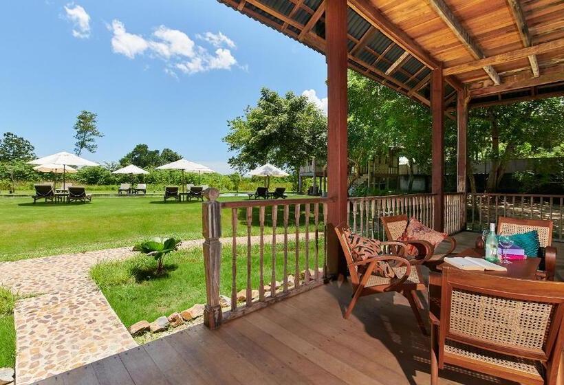 2 Bedroom Suite Pool View, Temple Tree Resort