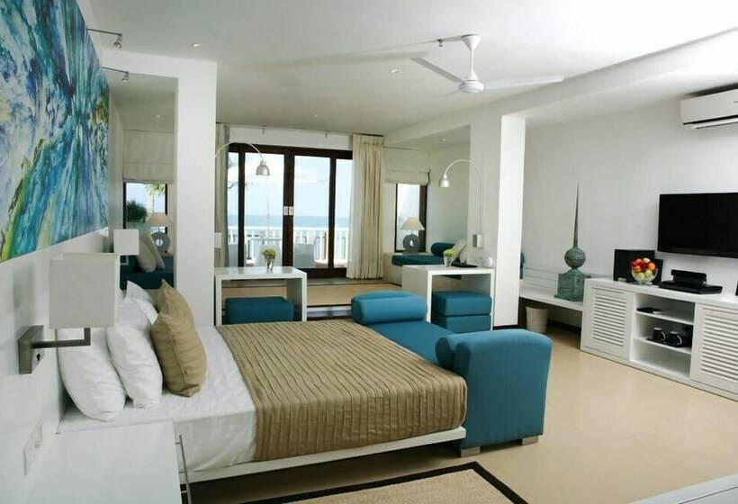 Люкс Повышенной Комфортности, Michelle Boutique Hotel