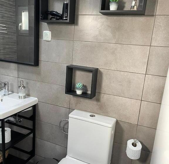 اتاق استاندارد, Adega Guest House
