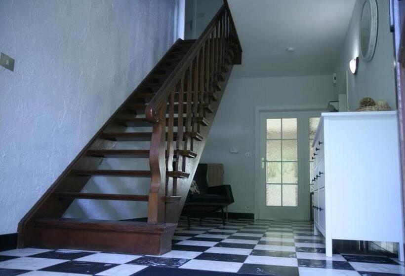 Номер Стандарт Вид на Сад, B&b Circuitez Vous
