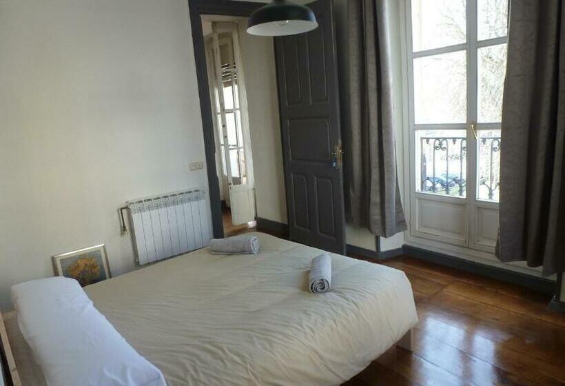 اتاق استاندارد با سرویس بهداشتی مشترک, Hostal Del Arquitecto