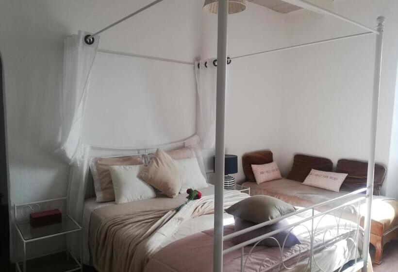 Standard room with outdoor bath, Parfumu Di Celu