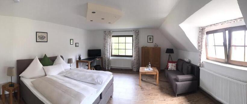 标准间, Gästezimmer Gier
