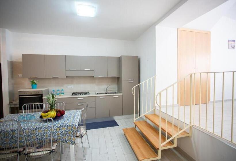 Апартаменты 1 Спальня с Террасой, Odissea Residence E Rooms