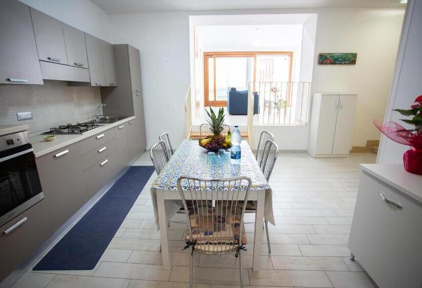 Апартаменты 1 Спальня с Террасой, Odissea Residence E Rooms